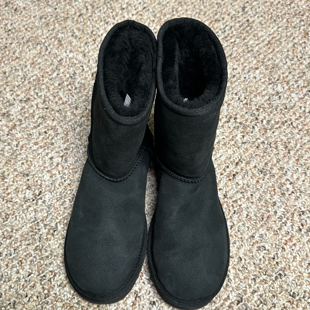 UGG classic black boot
